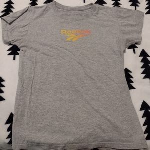 Grey Reebok t shirt